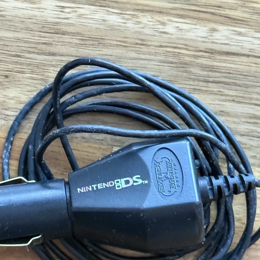 OEM Nintendo DS Lite 12 Volt DC Car Charger Power Cord Authentic Switch N' Carry